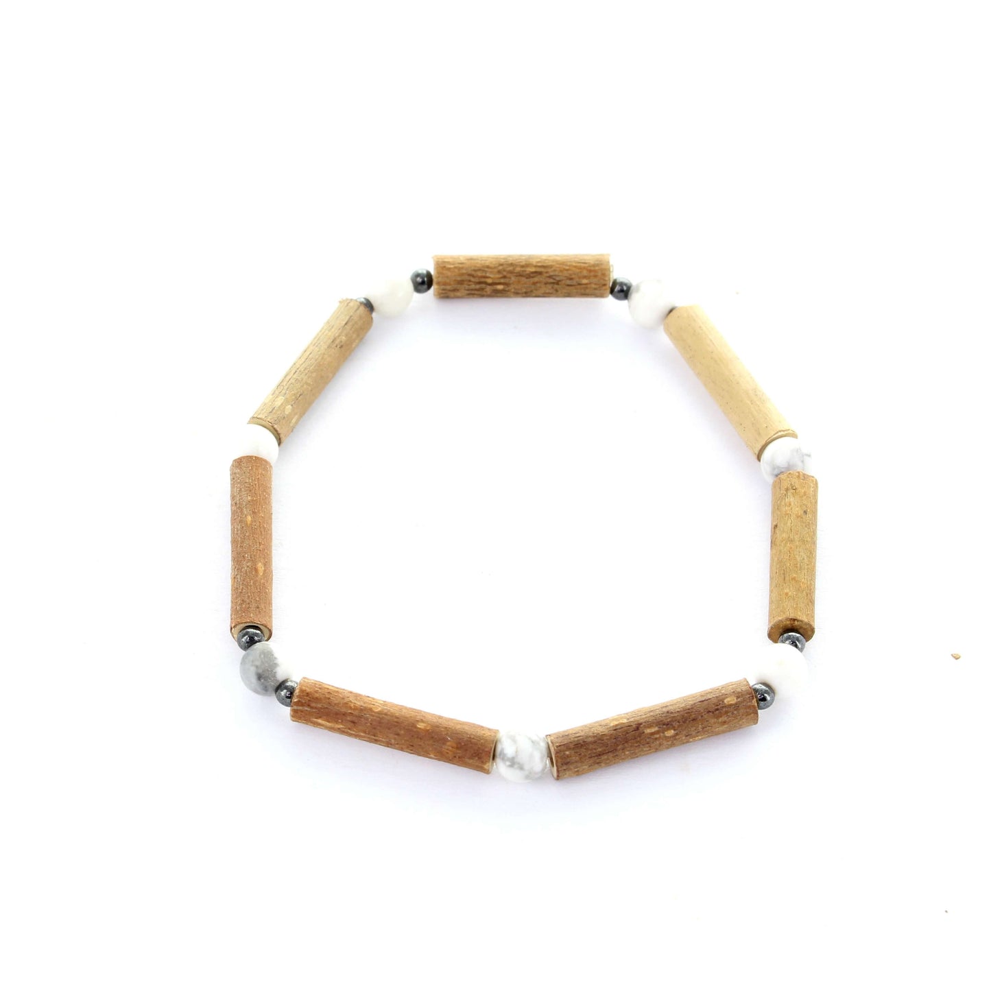 Bracelet en Noisetier et Howlite – Sérénité et Équilibre