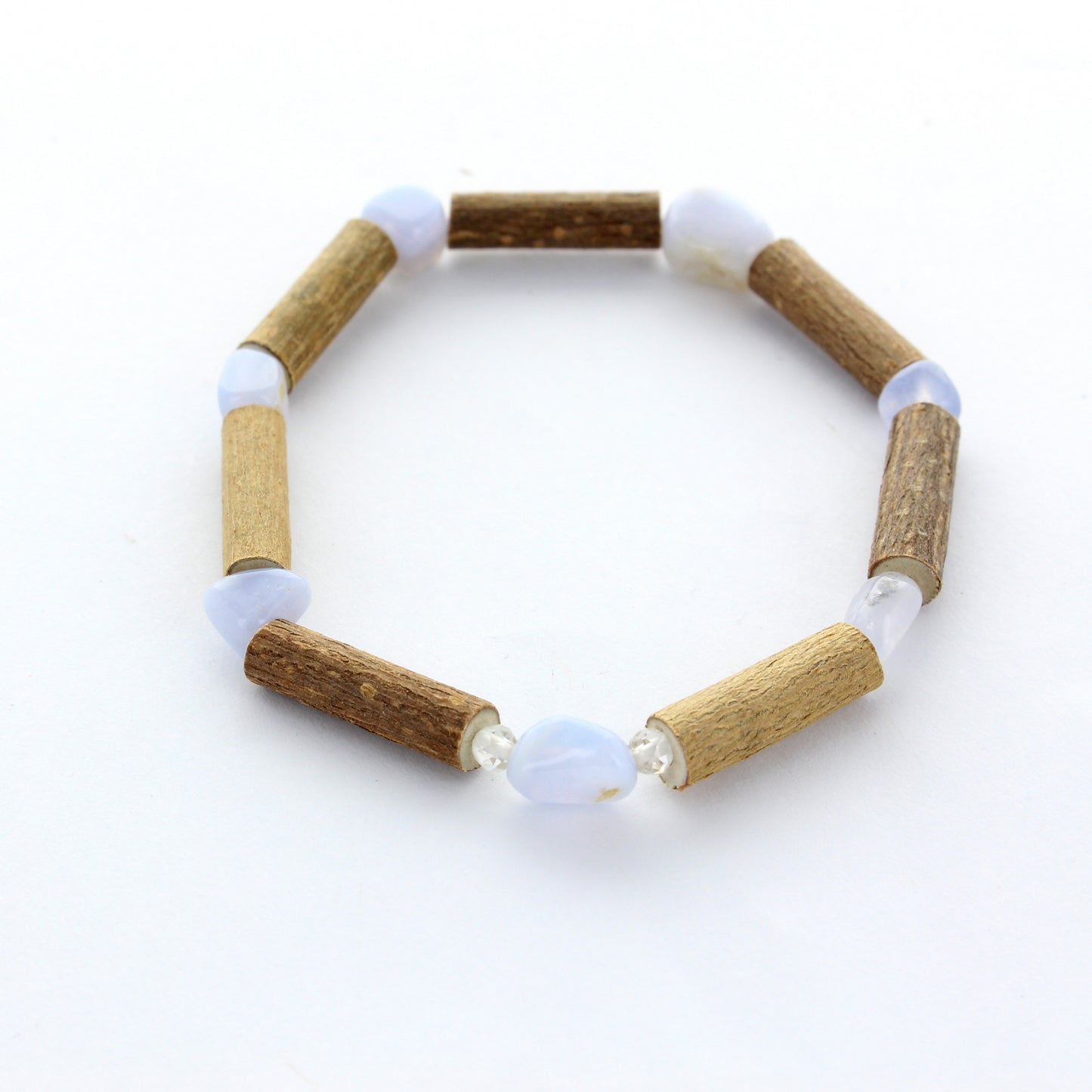 Bracelet Calcédoine pour l'Équilibre Naturel en Noisetier et Cristal de Roche