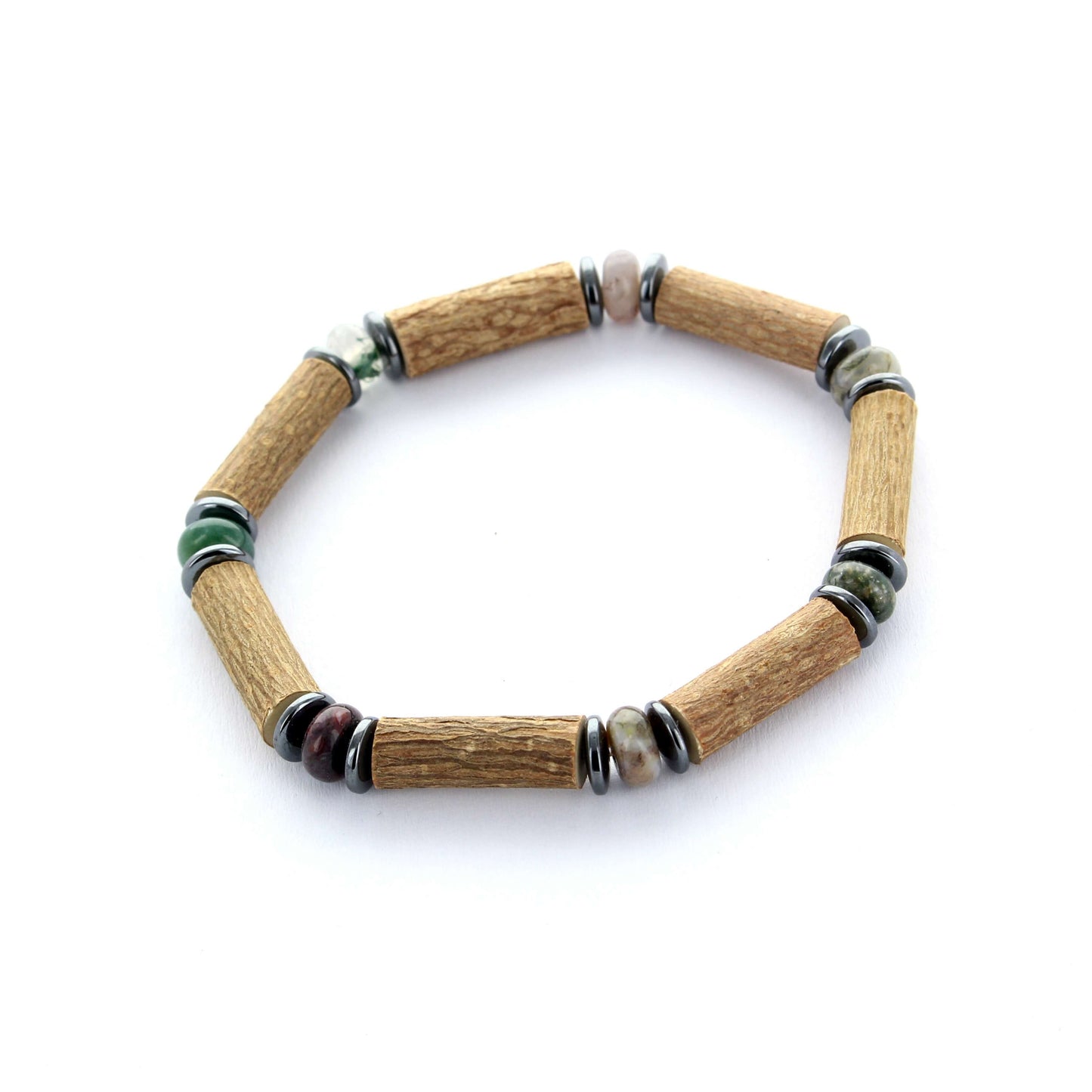 Bracelet Agate Indienne : Protection et Harmonie. Renforcez votre Force Intérieure avec Hématite et Noisetier, un bijou artisanal mixte.