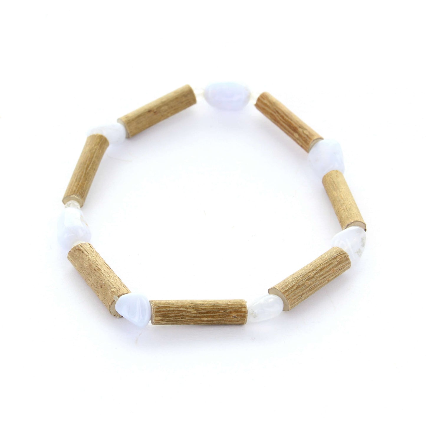 Bracelet Calcédoine pour l'Équilibre Naturel en Noisetier et Cristal de Roche