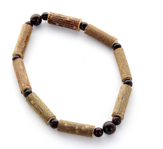 Bracelet Énergétique en Noisetier et Grenat : Harmonie et Vitalité